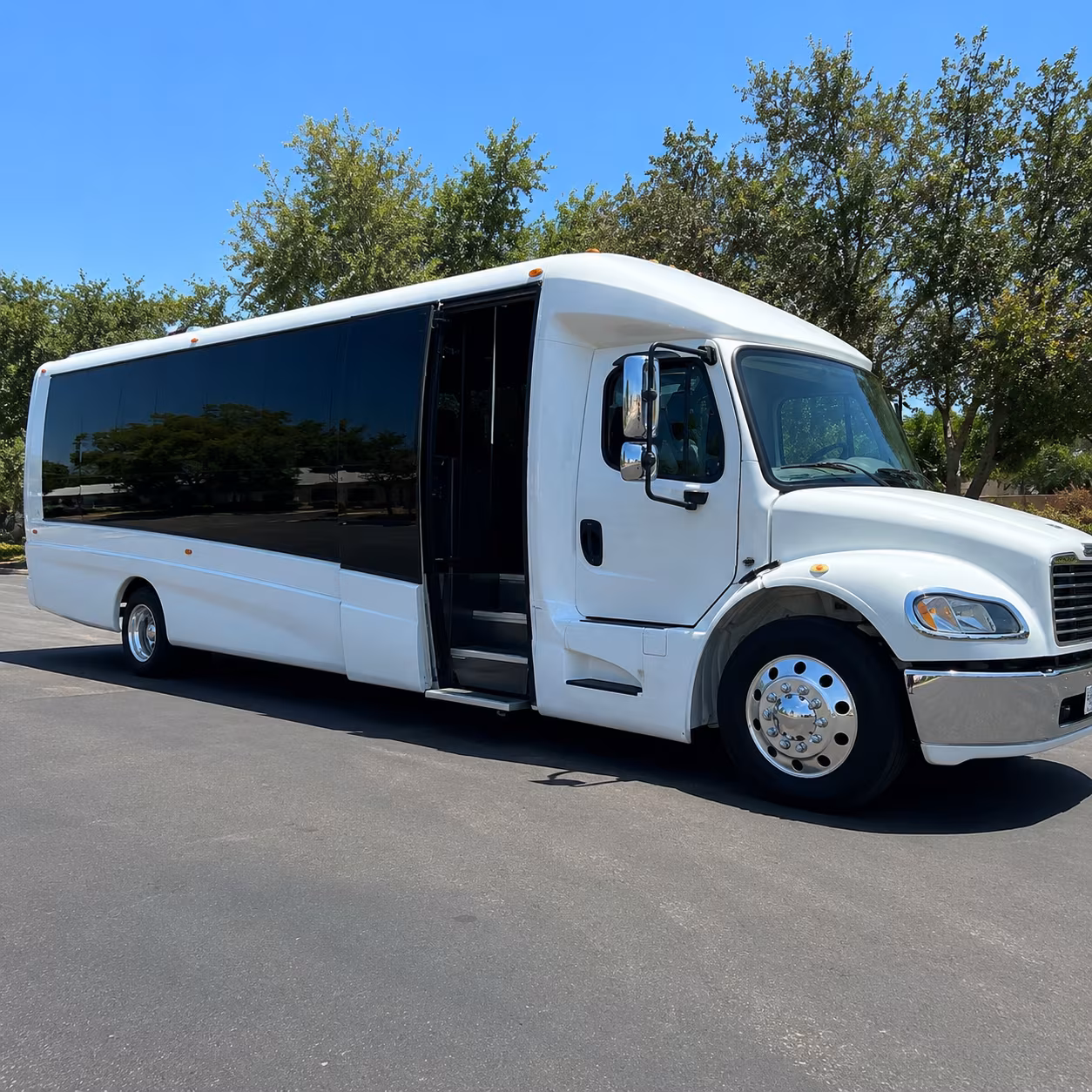 bus rentals for corporate sporting events and client entertainment in beaumont