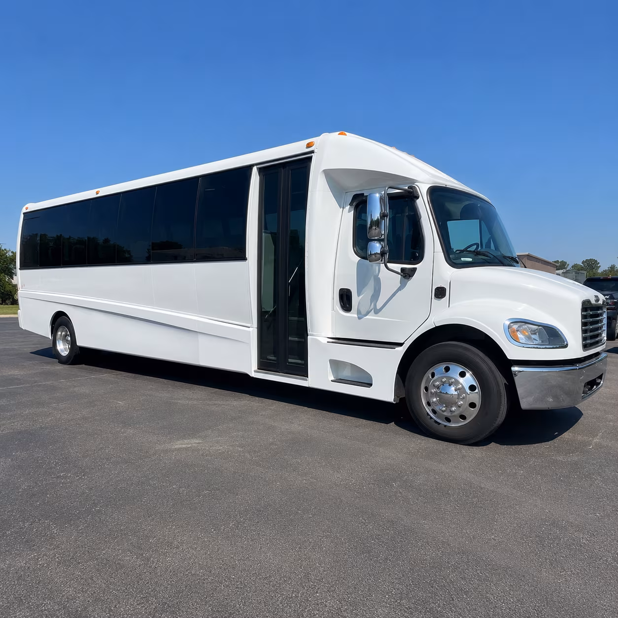 corporate airport transfer buses to and from jack brooks regional airport