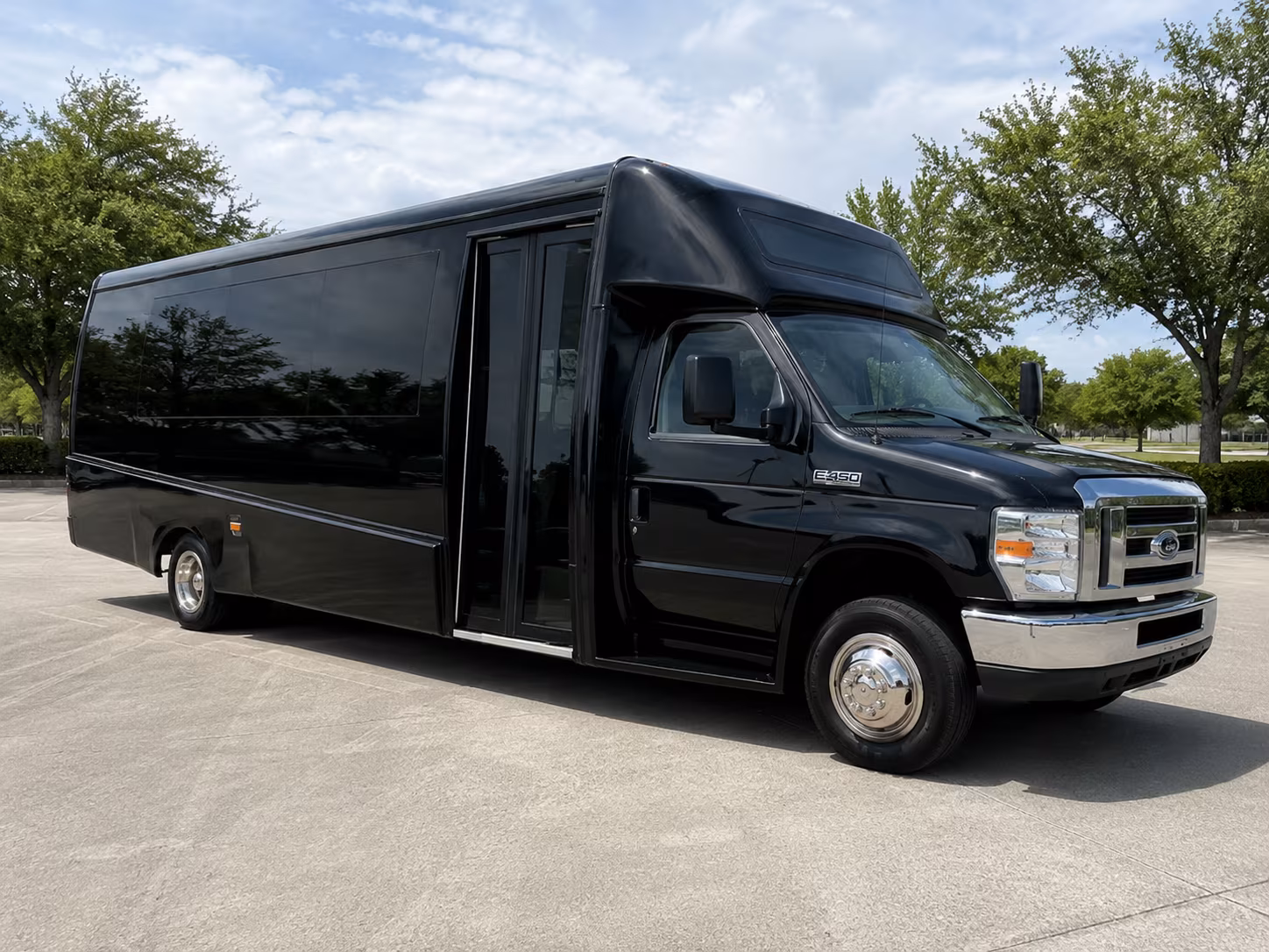 minibuses and charter buses for beaumont nature and outdoor field trips