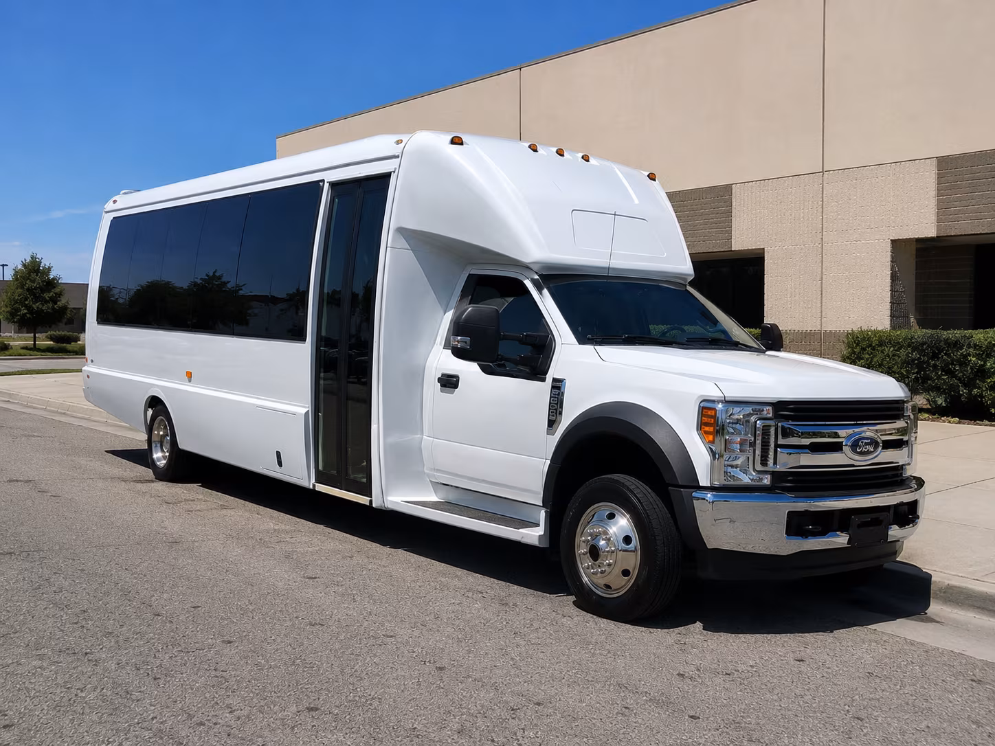 wedding and quinceanera buses in beaumont